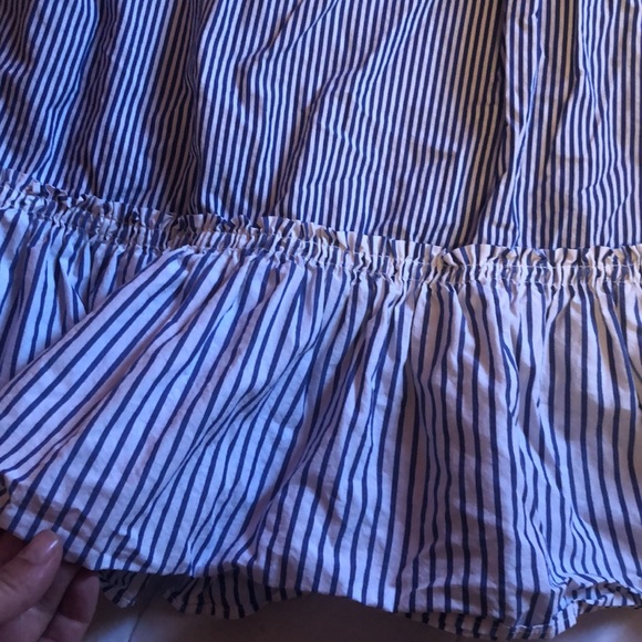 ⭐️✨3 for$20 ✨⭐️ pre loved J Crew  shirt - Picture 8 of 11